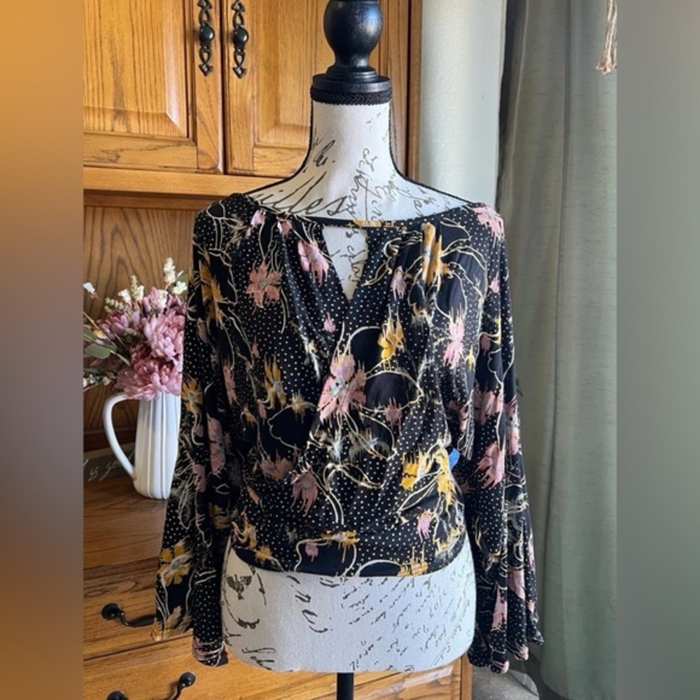 Free People Floral Polka Dot Bell Sleeve Wrap Crop Top‎ Black Yellow Pink Small